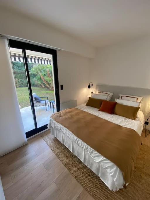 T2 Avec Terrasse Et Jardin Apartamento Cannes Exterior foto